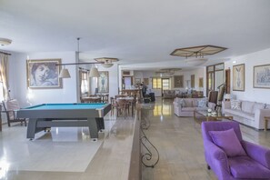 Siddeområde i lobbyen