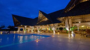 Façade de lâhĂ©bergement - soirĂ©e/nuit