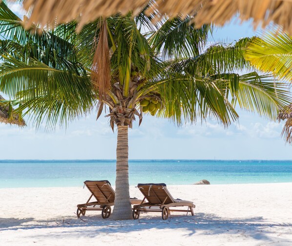 私家海滩��、白沙、免费海滩小屋、沙滩椅