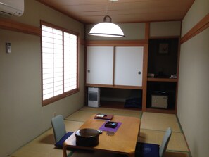 In-room dining - Towadako Lakeside Hotel (Towada)