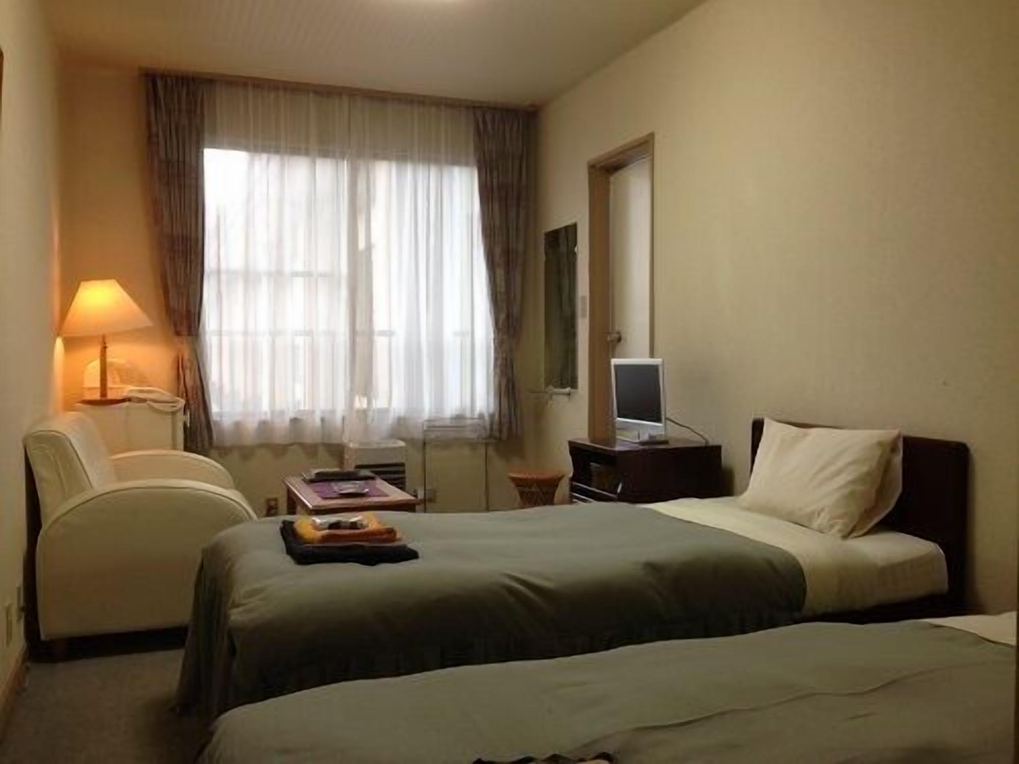 In-room safe, free WiFi