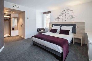 Standard Room, 1 Queen Bed (Twin bed on request)