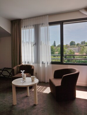 Luxury Room, 1 Queen Bed | View from room