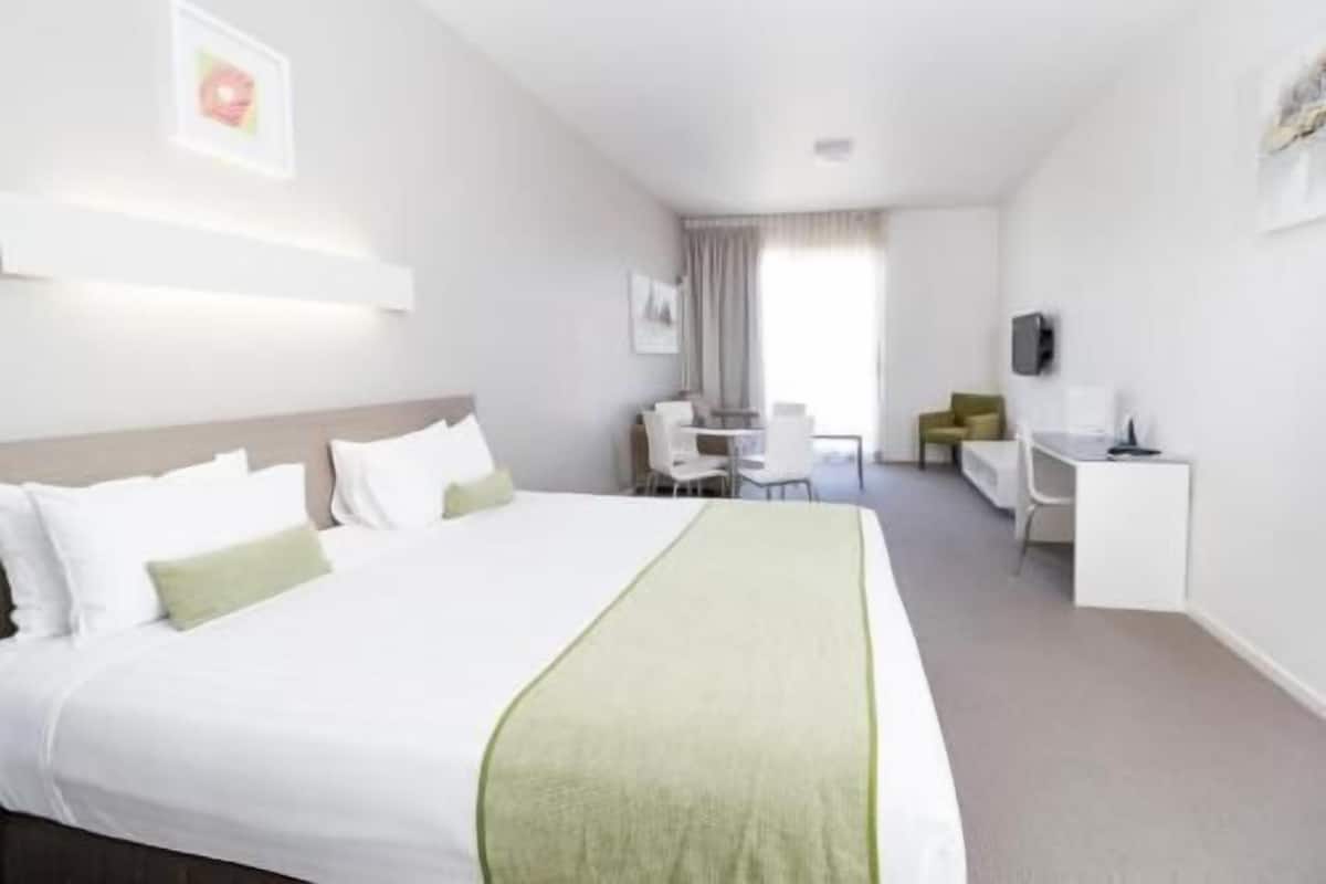 Premium bedding, down comforters, pillowtop beds, desk