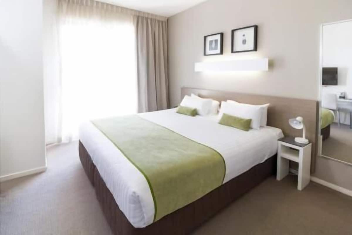 Premium bedding, down comforters, pillowtop beds, desk