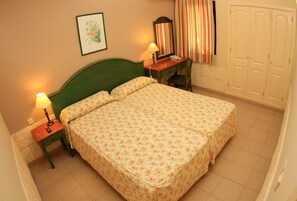 Room - Club Calimera Esplendido (San Bartolome de Tirajana)