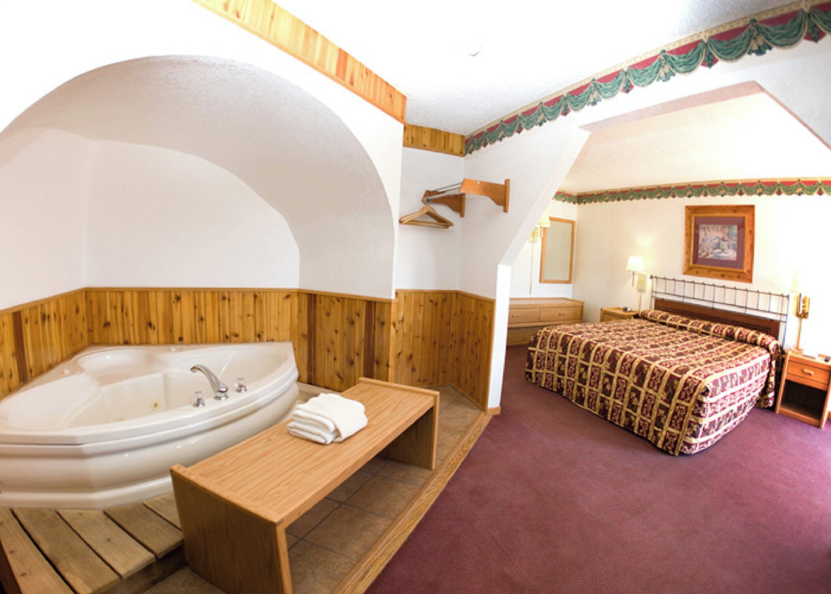 Soundproofing, iron/ironing board, free WiFi