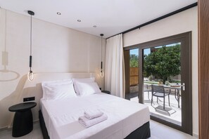 Junior Suite | Laptop workspace, iron/ironing board, free WiFi, bed sheets