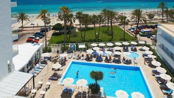 Vue depuis lâhĂ©bergement