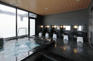 Bañera de hidromasaje interior