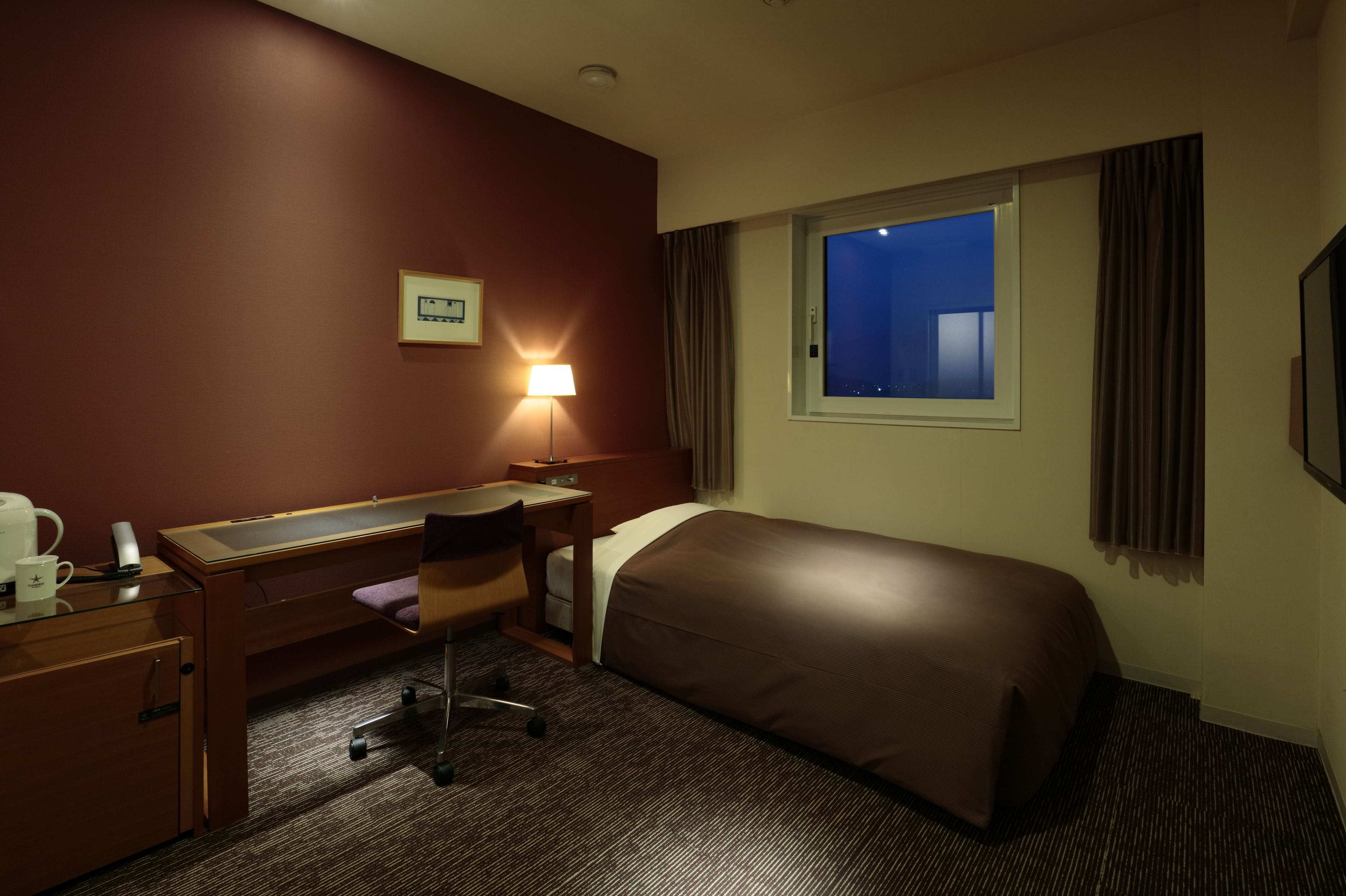 premium bedding, soundproofing, iron/ironing board, free wifi