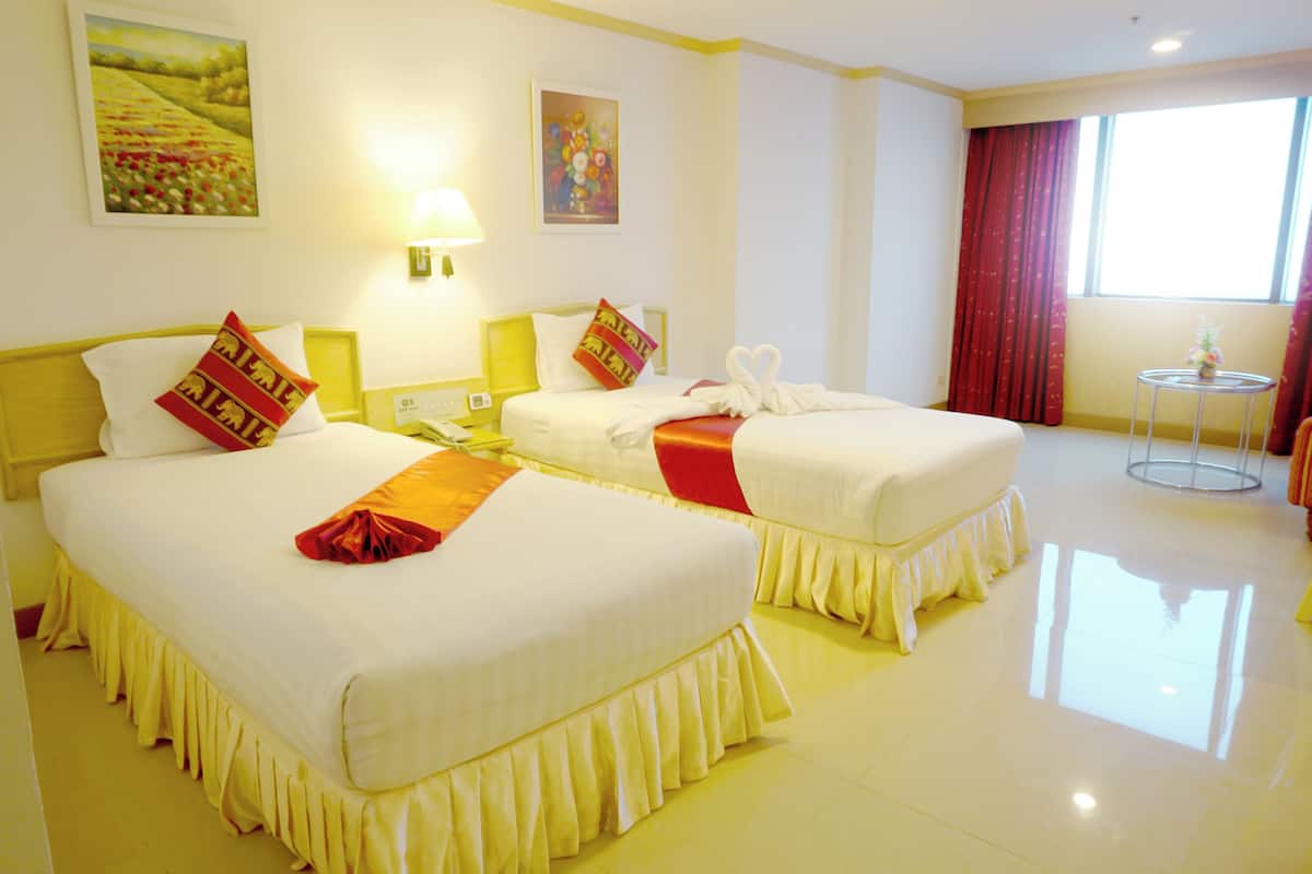 Egyptian cotton sheets, premium bedding, down comforters, in-room safe