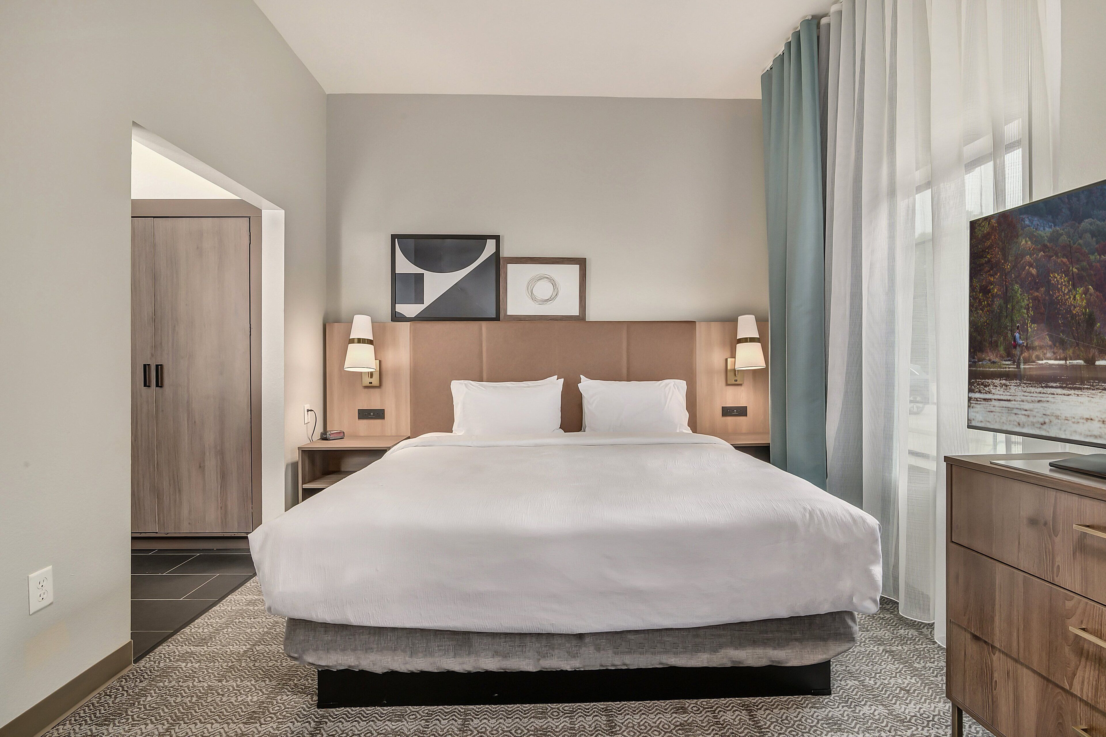 1 bedroom, in-room safe, desk, laptop workspace