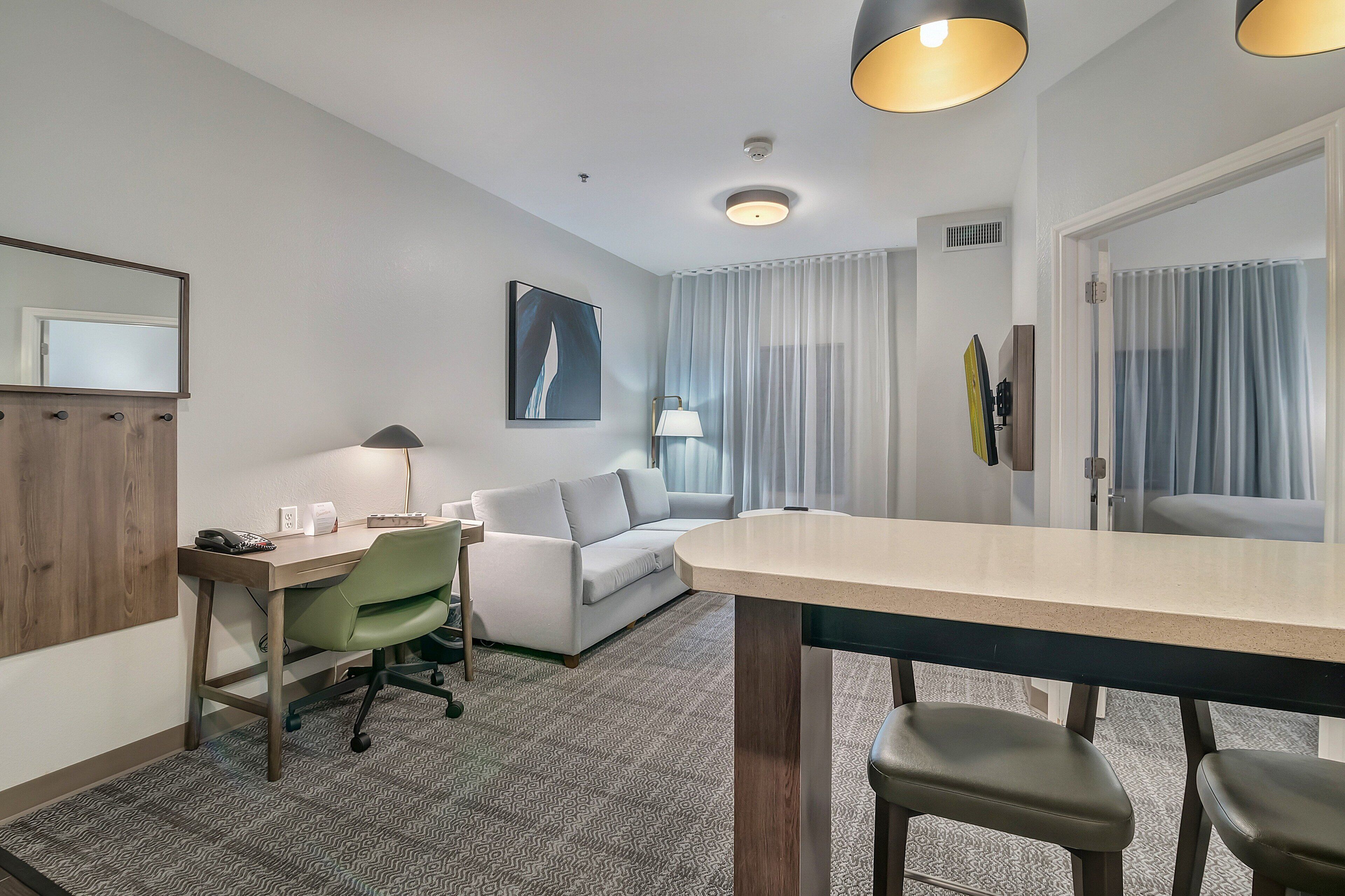 1 bedroom, in-room safe, desk, laptop workspace