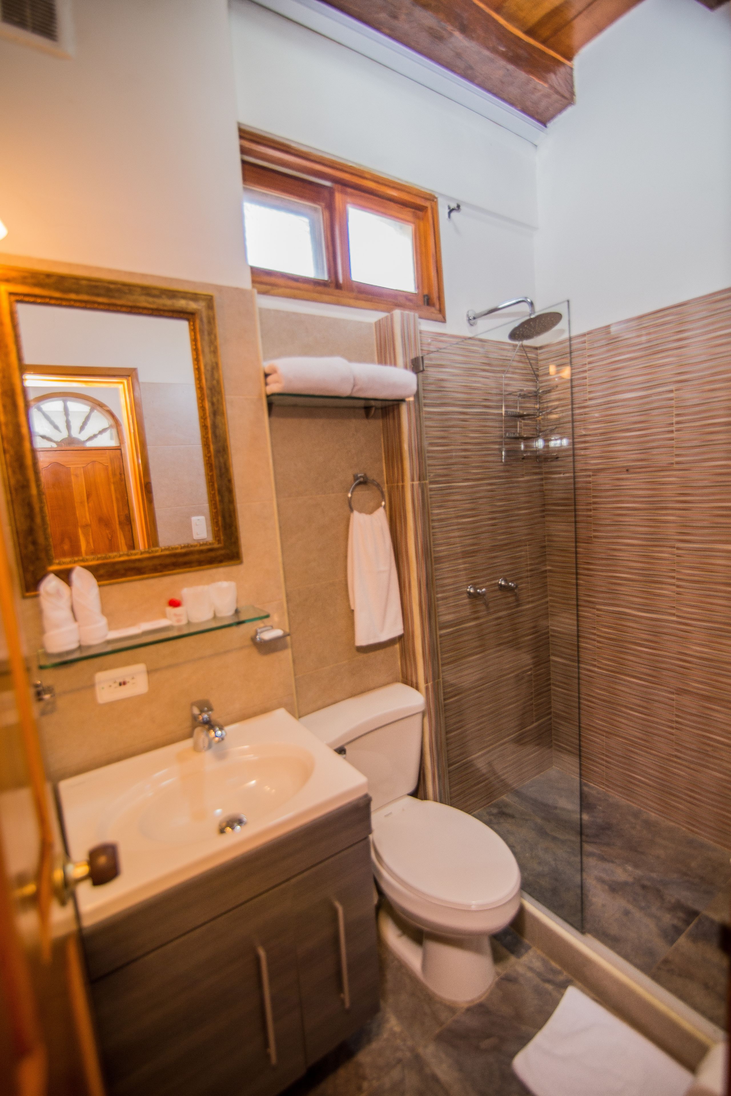 superior double room | bathroom | shower, free toiletries, towels