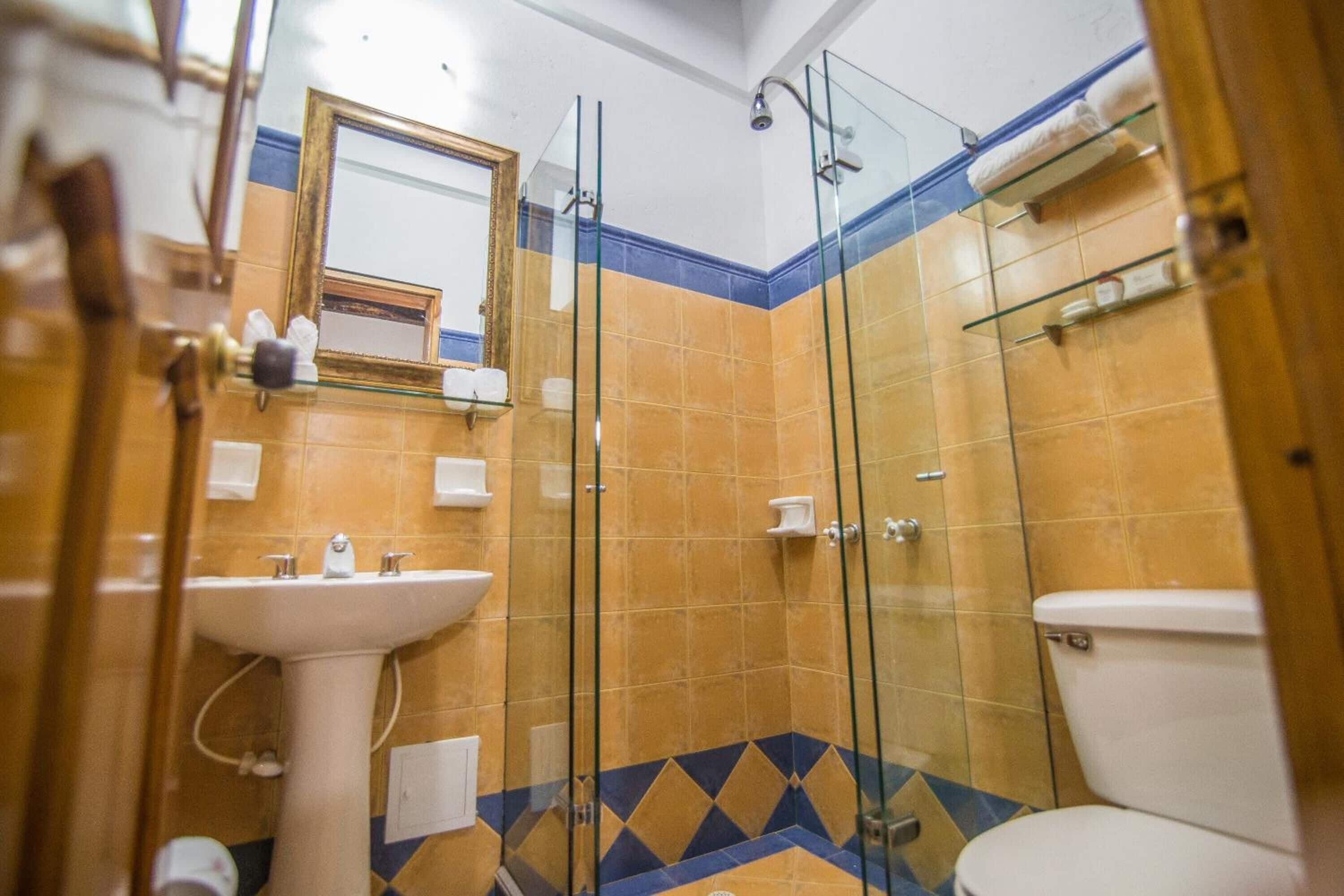 shower, free toiletries, towels