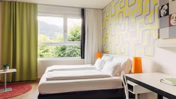 Allergitestet sengetøy, safe på rommet, skrivebord og lydisolert