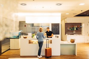 Lobby - harry’s home Dornbirn hotel & apartments (Dornbirn)