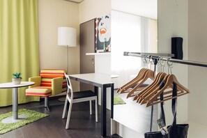 Allergikerbettwaren, Zimmersafe, Schreibtisch, schallisolierte Zimmer