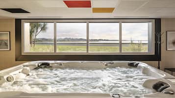 Sauna, hot tub, steam room, massages