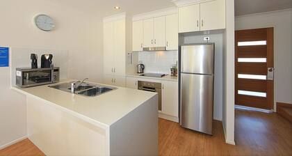 Alexandra Apartments