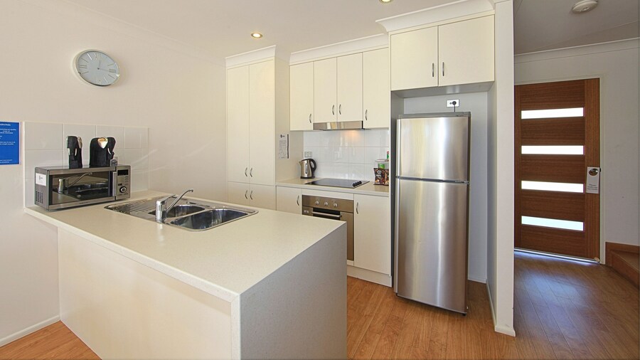 Alexandra Apartments