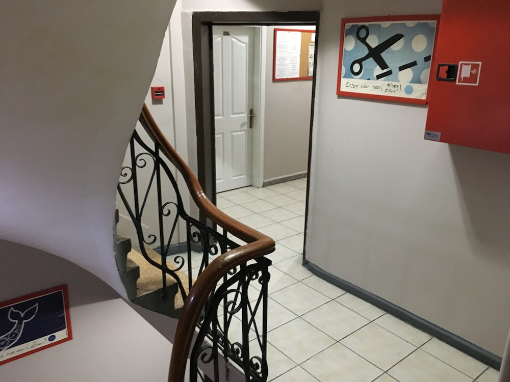 Second Home Hostel by null