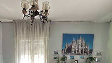 21-inch LCD TV with digital channels, TV, heated floors