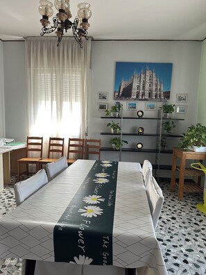 21-inch LCD TV with digital channels, TV, heated floors - Big Brother B&B (Treviso)