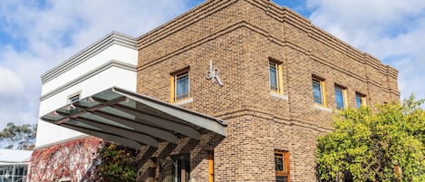 Fachada da propriedade