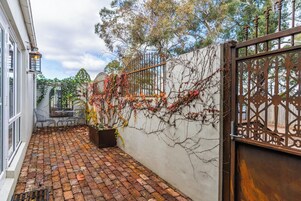Habitación (Blanche Residence Private Courtyard) | Terraza o patio