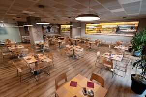 Desayuno continental incluido todos los días 