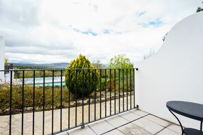 Habitación doble superior, terraza | Balcón
