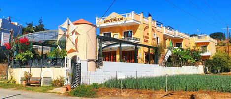 Voorkant van accommodatie