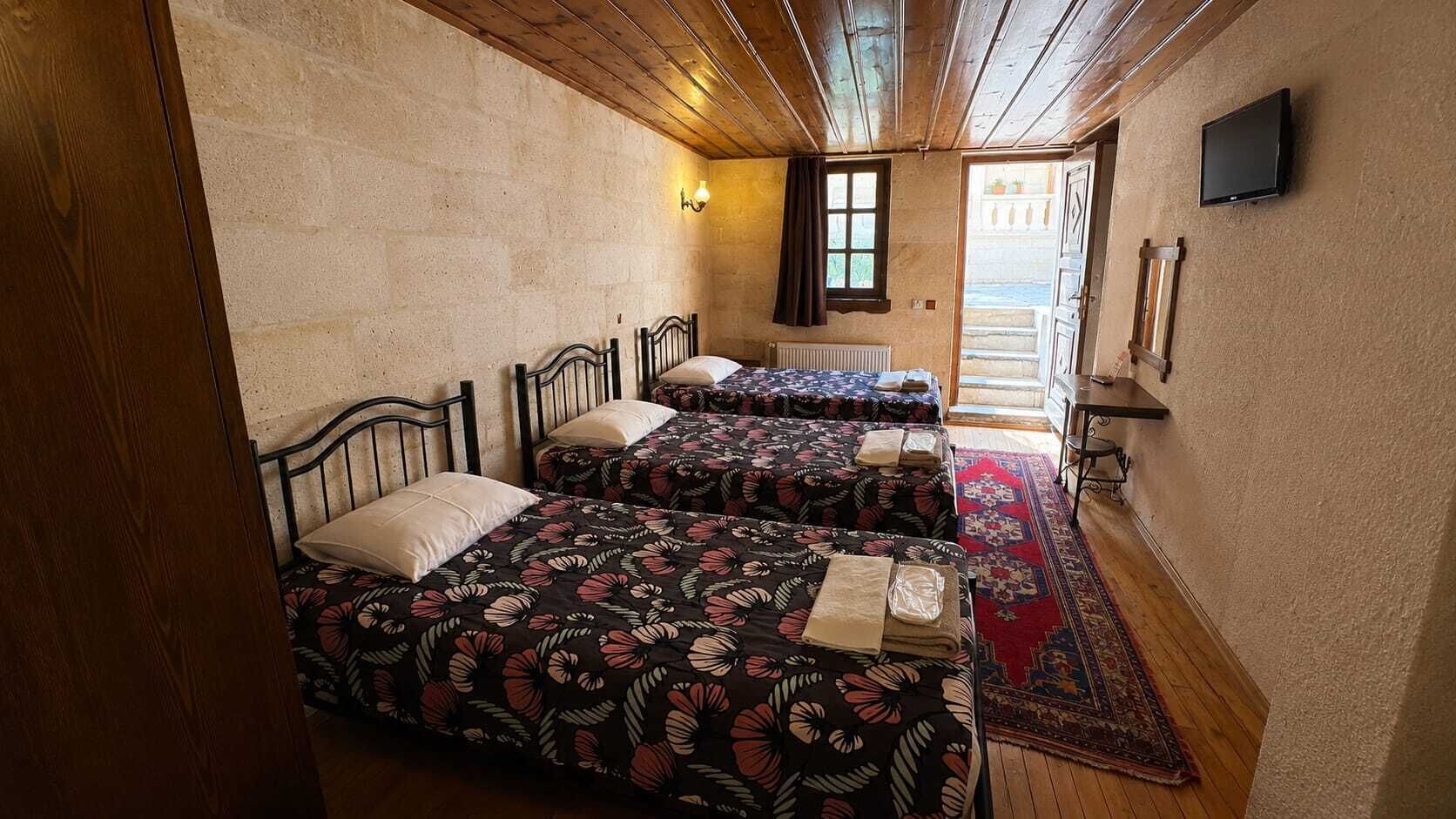 Kamer | Luxe beddengoed, geluiddichte muren, een strijkplank/strijkijzer