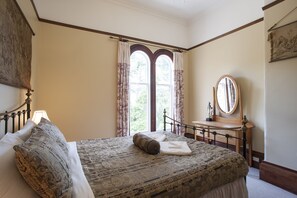 Comfortable Single Room, Shared Bathroom | WiFi (free) - Fellworth House for Solo Travellers (Nelson)