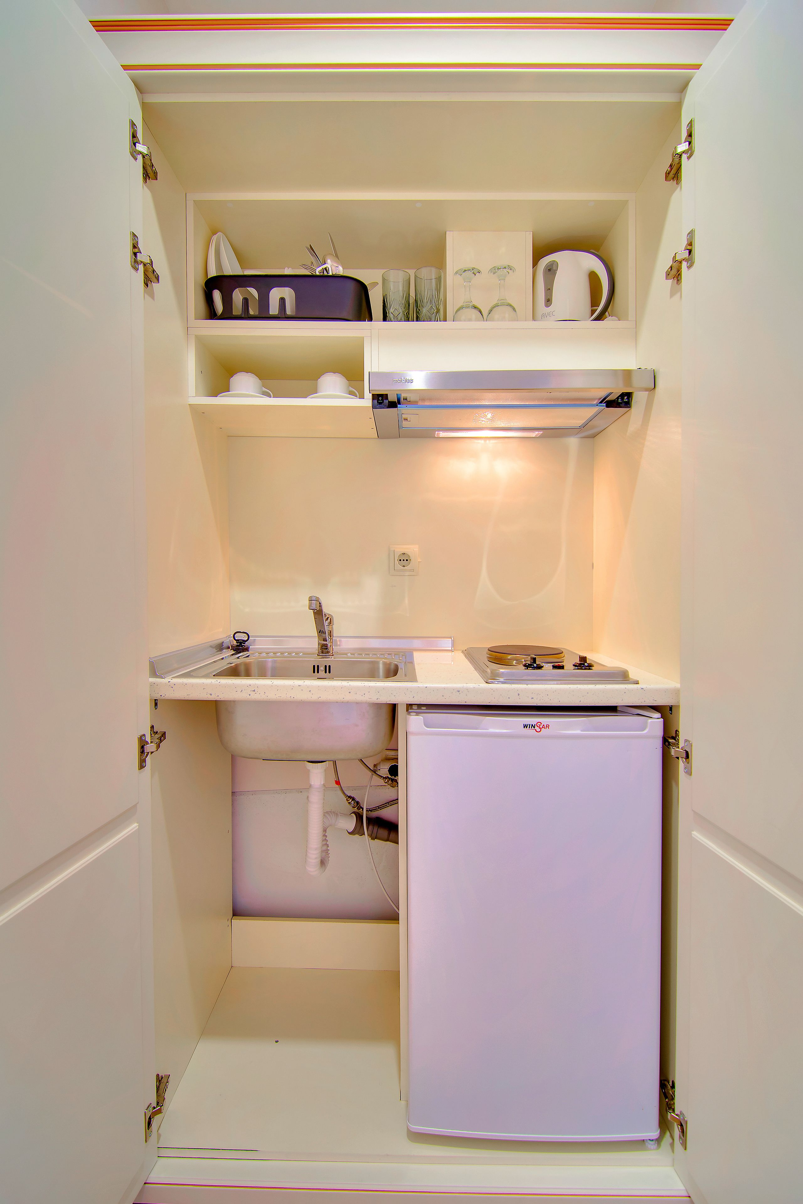 junior suite (limited ocean view for some rooms) | private kitchenette | coffee/tea maker, electric kettle