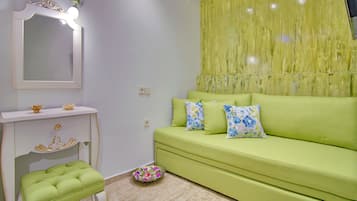 Suite Junior (Limited Ocean View for some rooms) | Literie de qualité supérieure, minibar, coffres-forts dans les chambres
