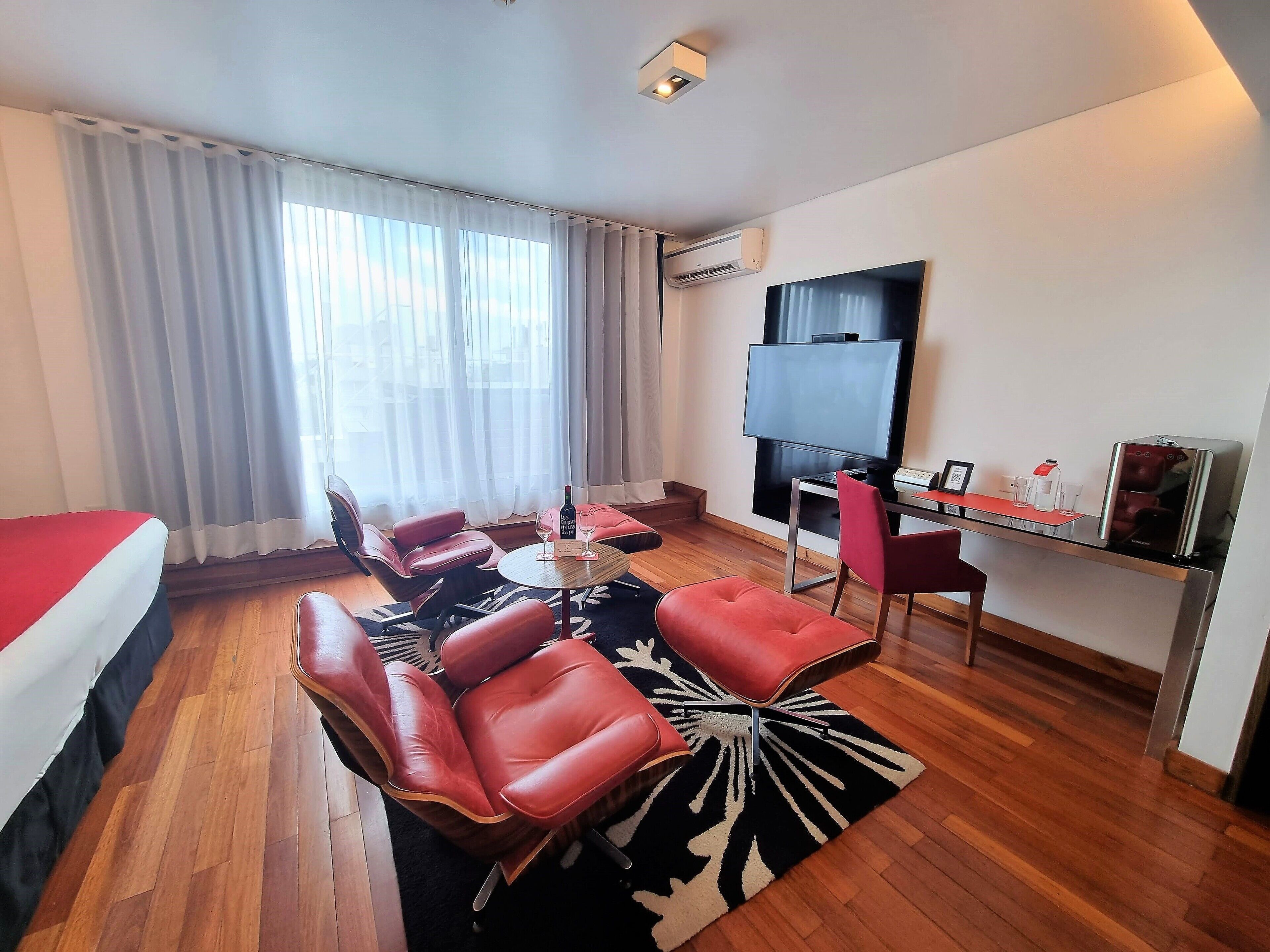 suite, terrace | 1 bedroom, egyptian cotton sheets, premium bedding, down duvets