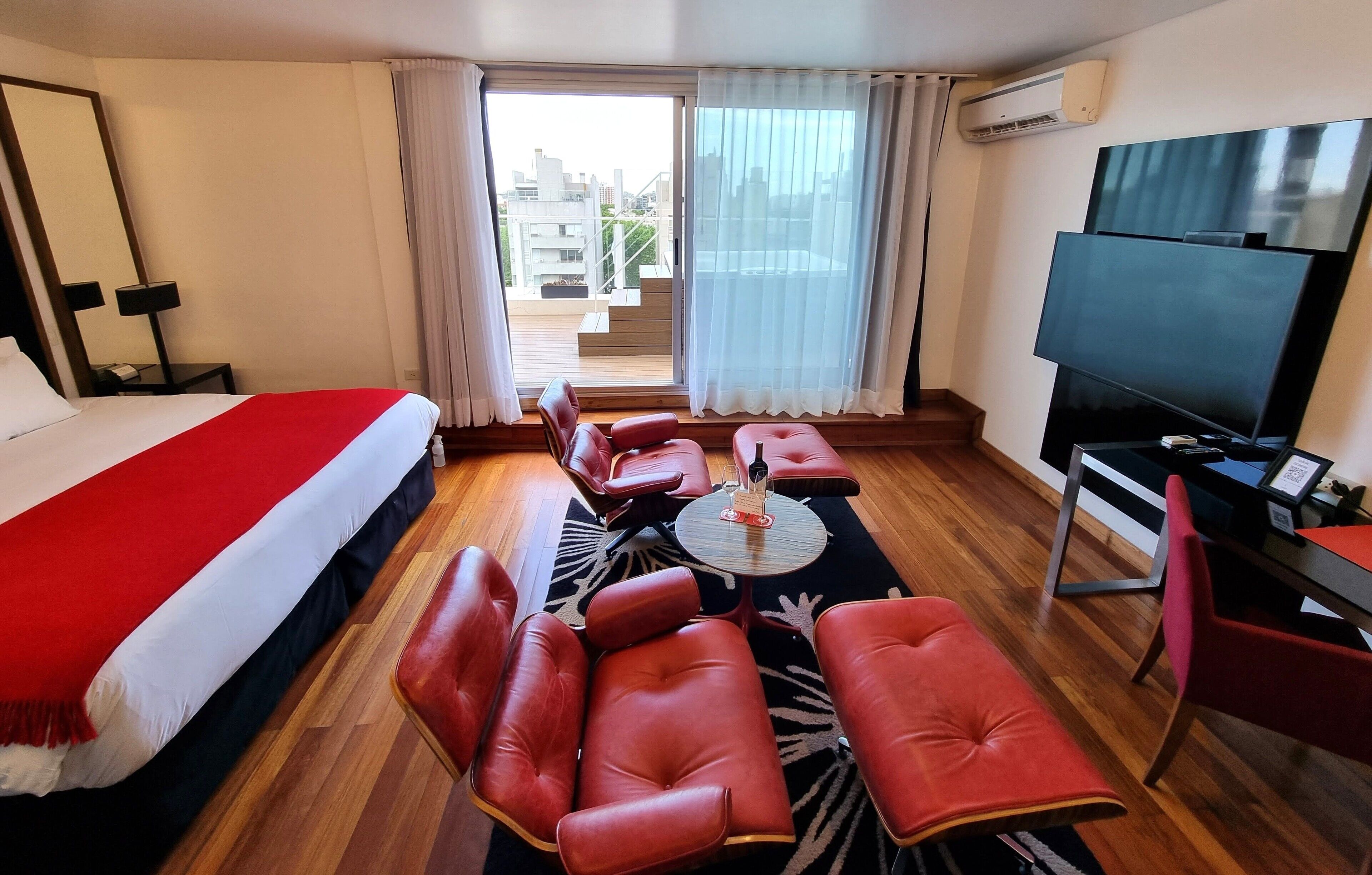 套房, 露台 | 埃及棉床單、高級寢具、羽絨被、舒適加層