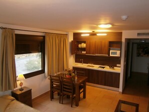 Studio | Private kitchenette
