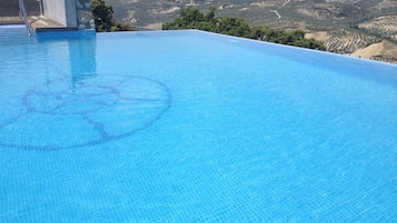 Udendørs pool