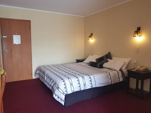 Standard Room | Desk, iron/ironing board, free WiFi, bed sheets