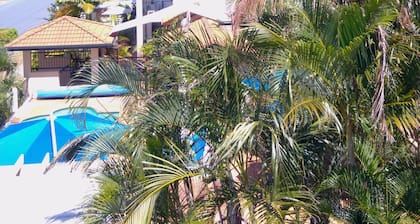 Chevron Palms Holiday Apartments by Gold Coast Premium