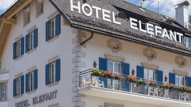 A multi-story building with the sign "HOTEL ELEFANT" prominently displayed. - Elefant (Ora)