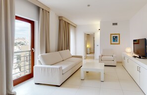 스위트 | 고급 침구, 오리/거위털 이불, 미니바, 객실 내 금고