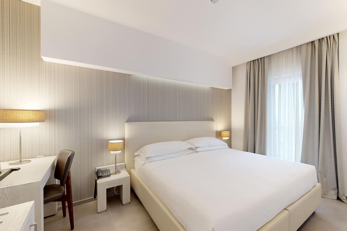 Comfort Double Room | Premium bedding, down duvets, minibar, in-room safe