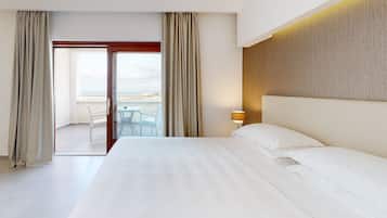Superior Double Room, Balcony, City View | Premium bedding, down duvets, minibar, in-room safe