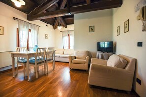 อพาร์ทเมนท์, 1 ห้องนอน | บริเวณนั่งเล่น