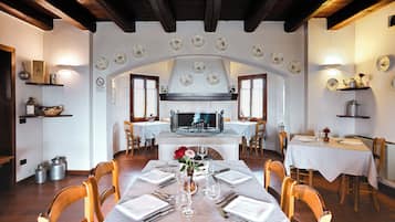 Frühstück und Abendessen, italienische Küche